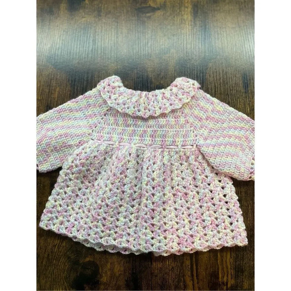 Hand Crocheted Baby cardigan - Picture 9 of 9